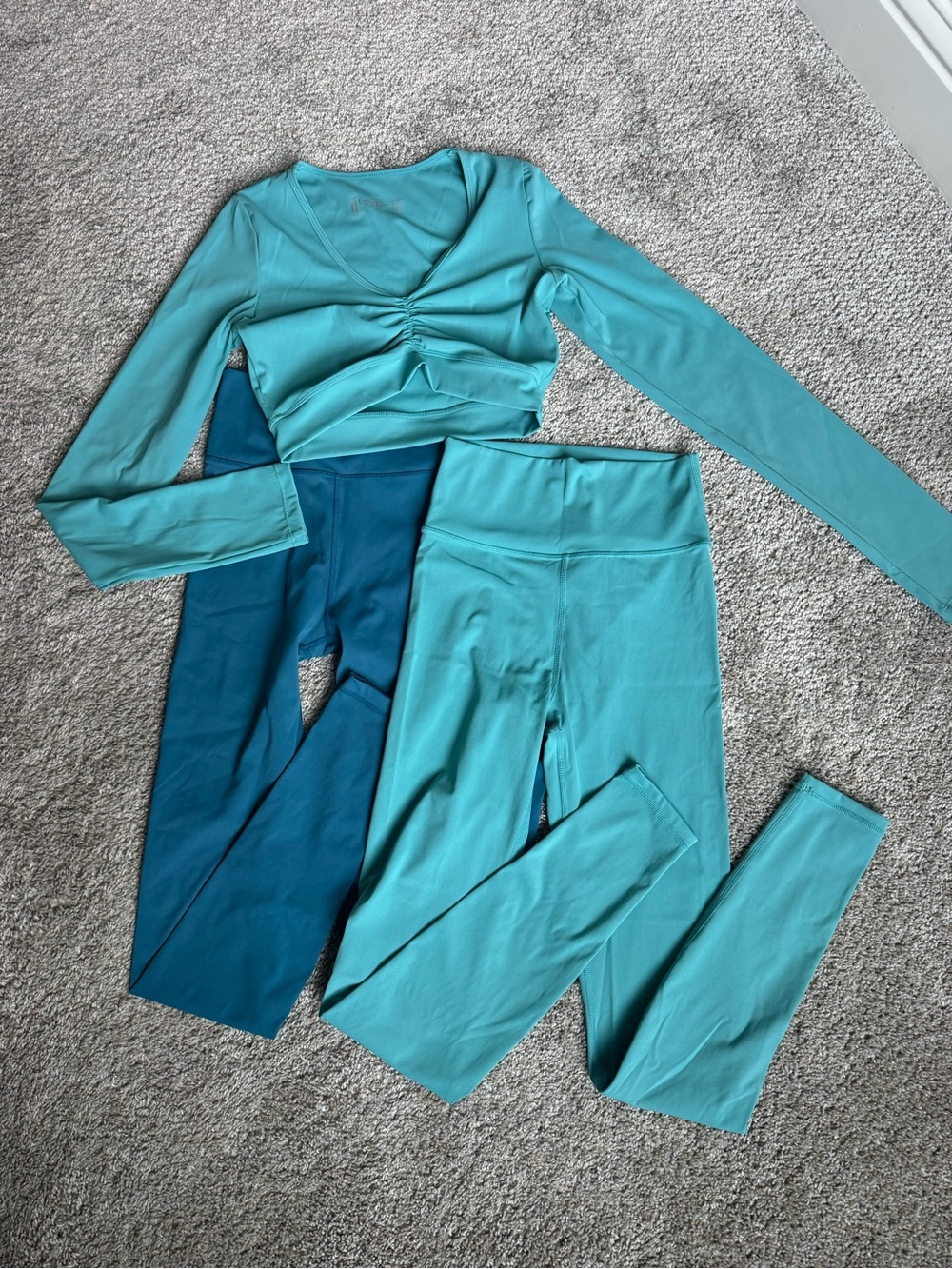 Teal Activewear Bundle - Leggings & Crop Top - Cara Loren Active, Size Small